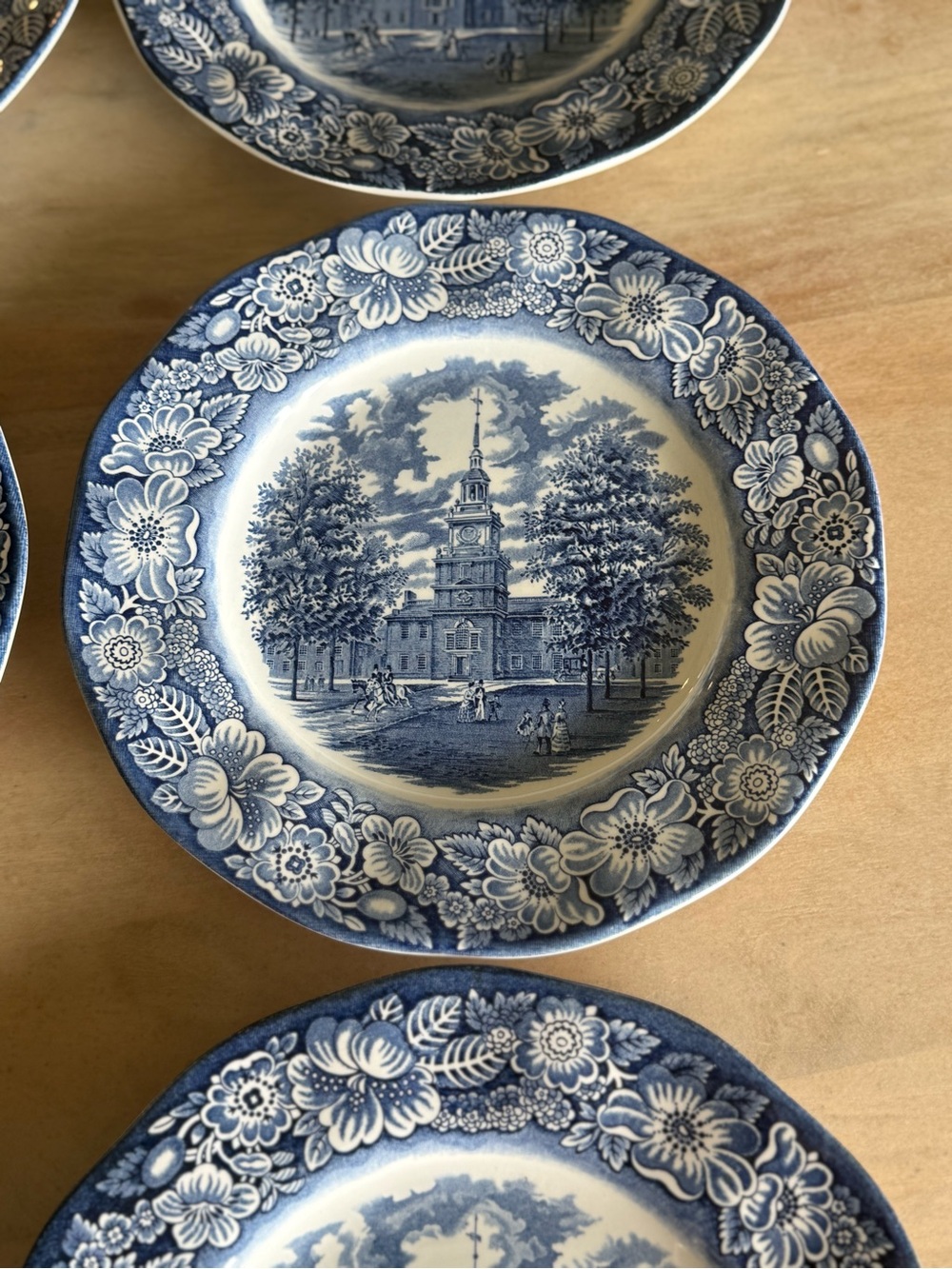 Gorgeous vintage set of 6 Liberty Blue Staffordshire Ironstone Dinner Plates - Picture 6 of 15